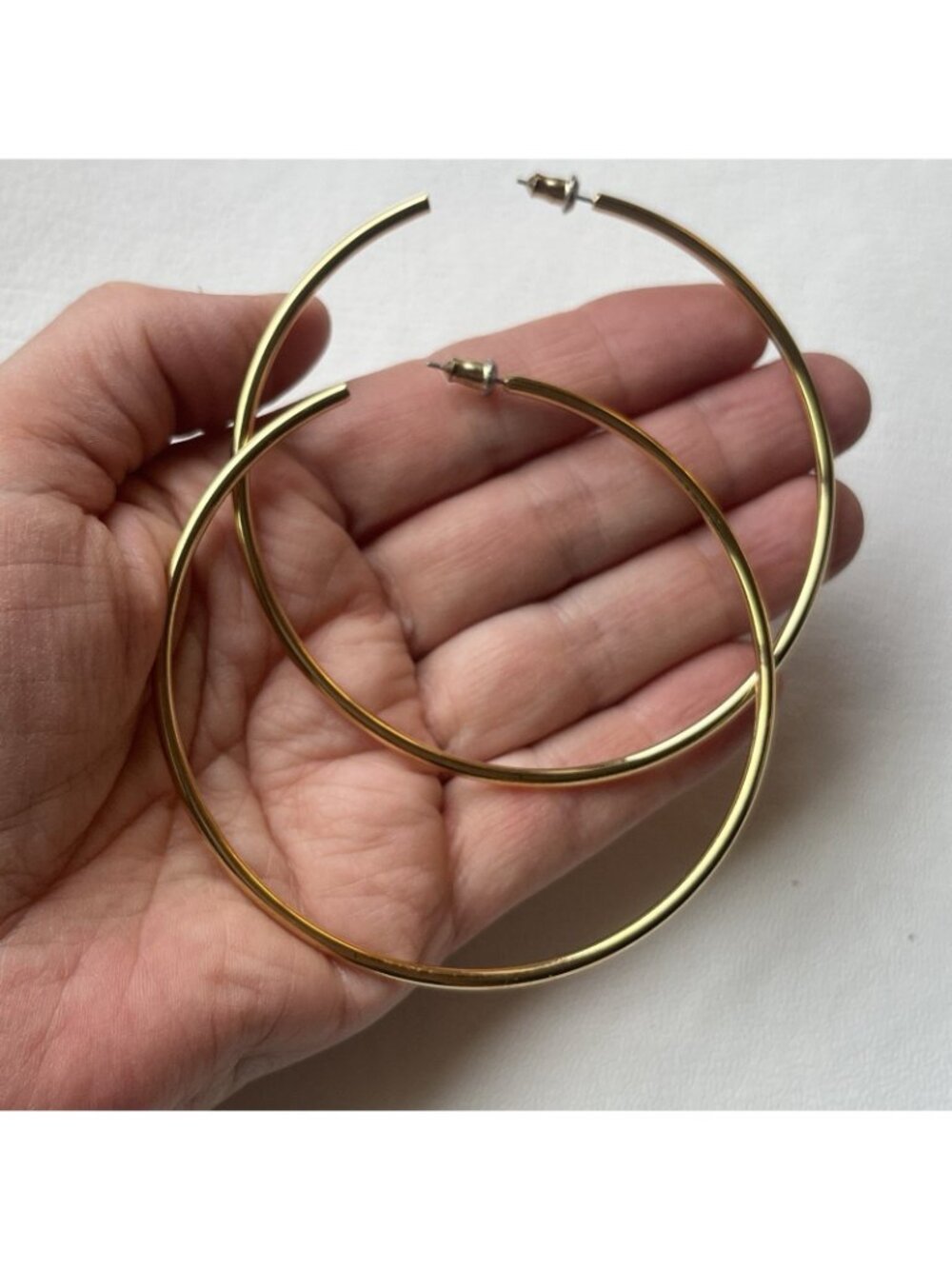Large 3" Gold Tone Hoop Earrings Classic Statement Runway Lightweight Disco Y2K